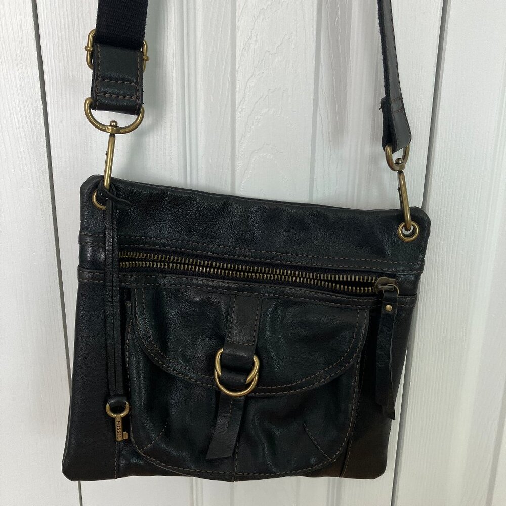 small black fossil crossbody purse